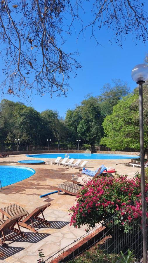 HohenauCasa De Huespedes Mariposa En Manantial Countryclubアパートメント エクステリア 写真